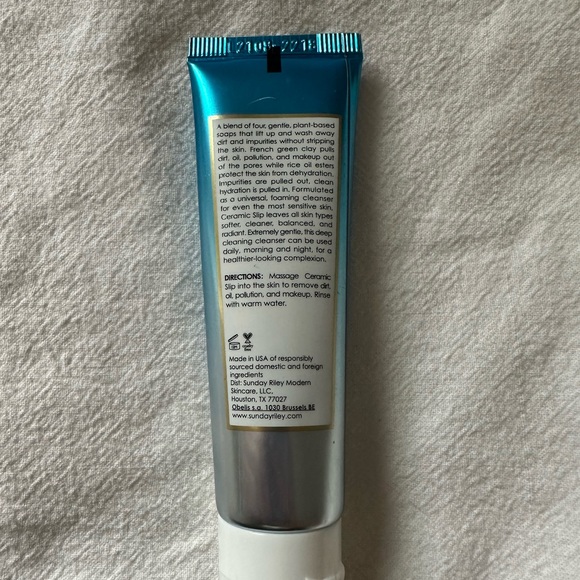 Sunday Riley Ceramic Slip Cleanser - Picture 2 of 4